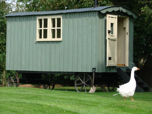 shepherds-hut